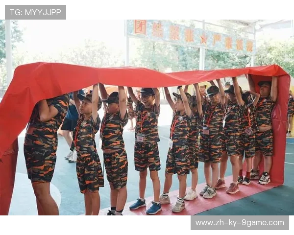 _青少年运动夏令营：多项目训练体验_，青少年夏令营标志