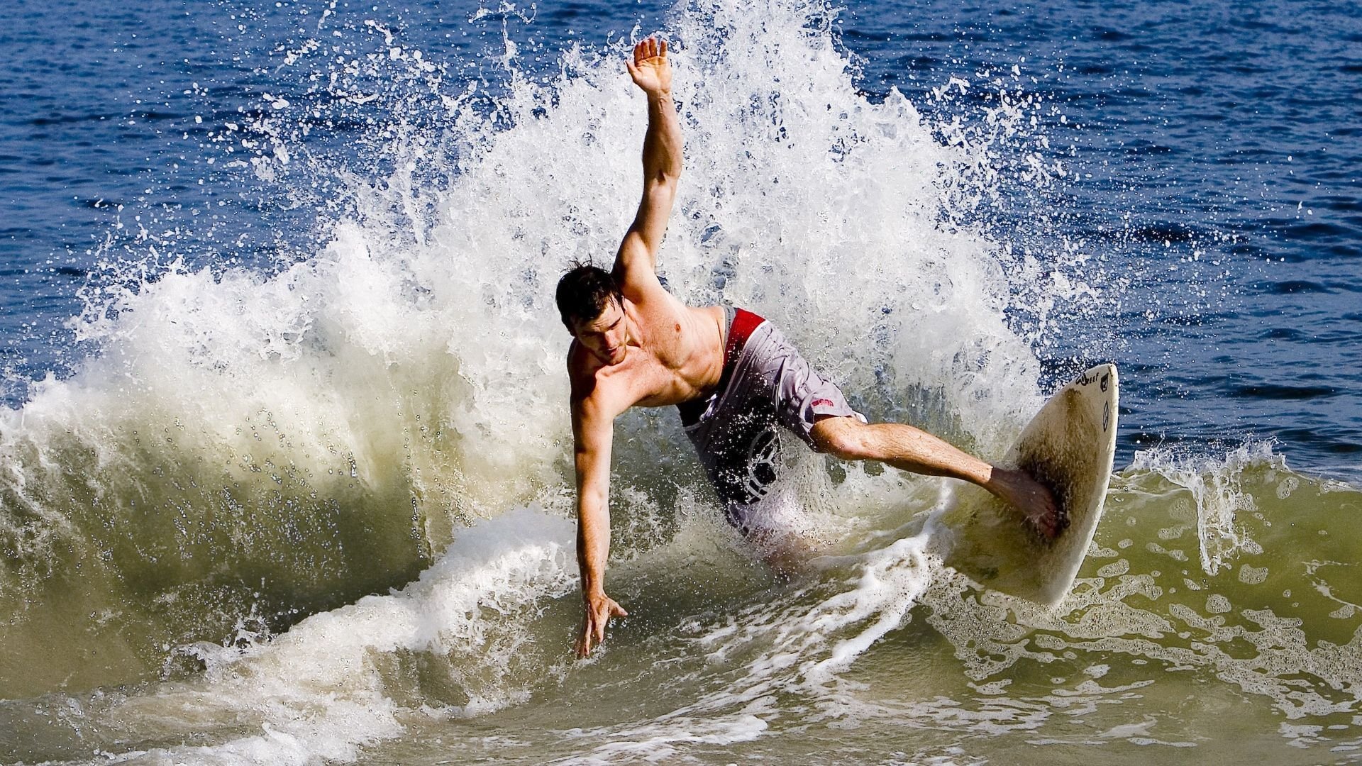 世界青少年网球大师赛 中国小将首度捧杯 打破欧美长期垄断